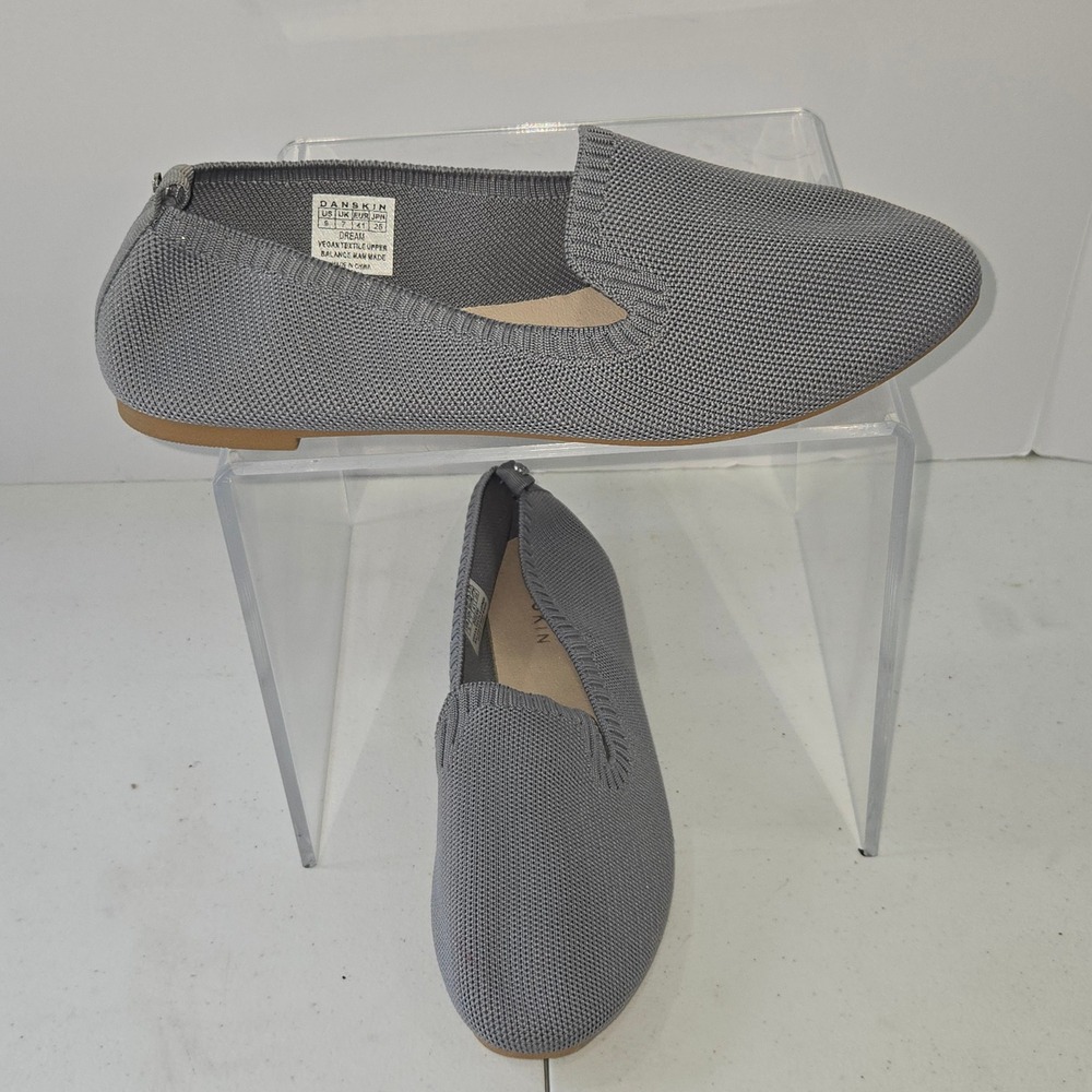 Danskin Dream Grey Knit Slip On Loafers Vegan Textile Flats Womens Size 9